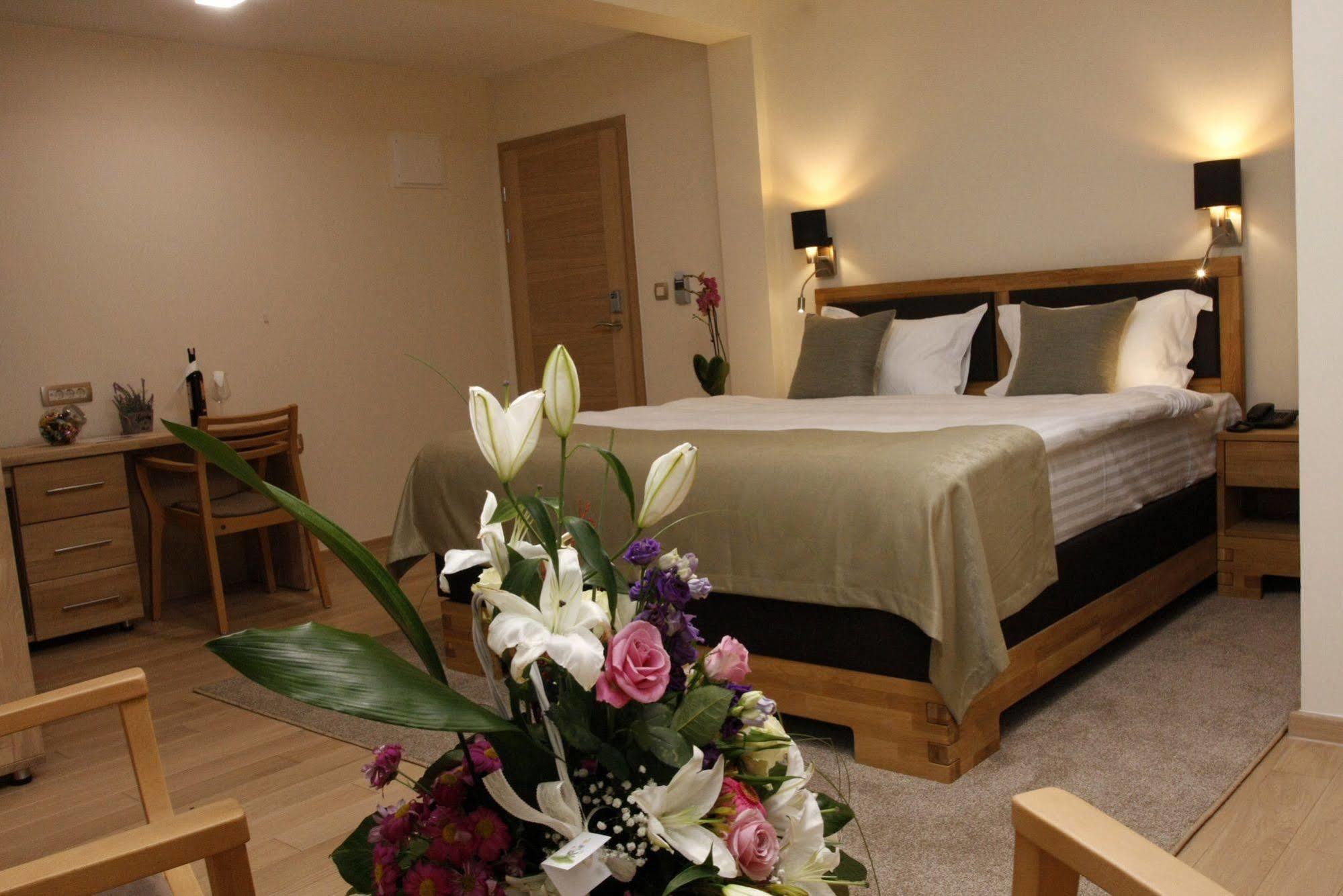 Hotel Aziza Sarajewo Zewnętrze zdjęcie