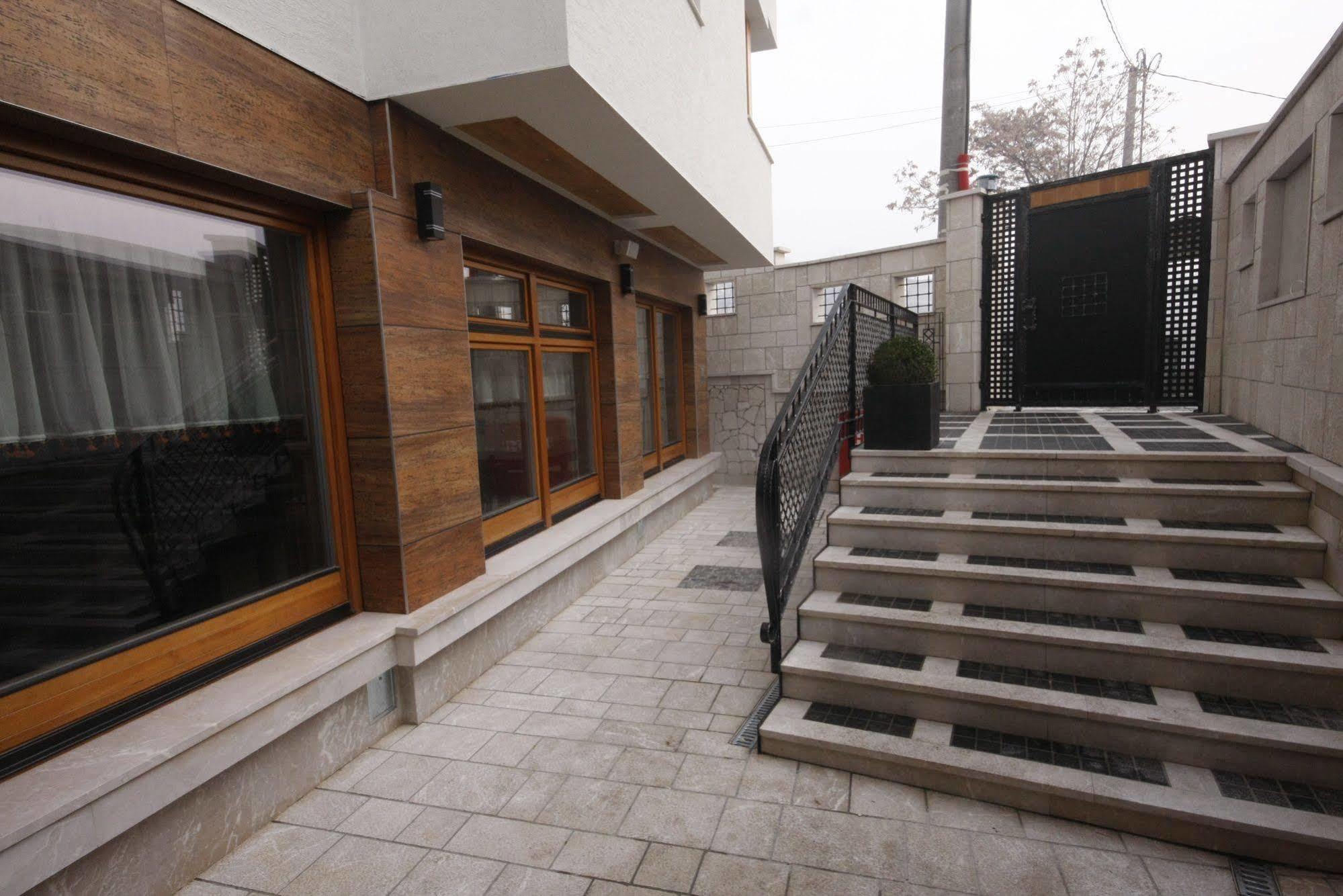Hotel Aziza Sarajewo Zewnętrze zdjęcie